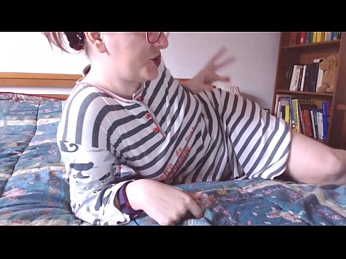 ❤️ E lawe i kēia moa ʻeleʻele nui i loko o kou waha ke kauā liʻiliʻi Fuck video ma haw.teatroporno.ru ️❤